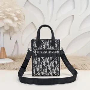 2024FW ショルダーバッグ DIOR ディオール 今すぐ買えちゃう!新着 商品画像 1