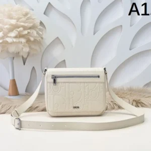 2024FW ショルダーバッグ DIOR ディオール 今年らしい優秀アイテム 商品画像 1
