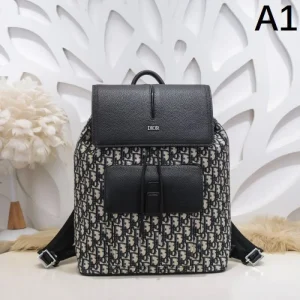 2024FW バックパック DIOR ディオール この秋は目を引くスタイル 商品画像 1