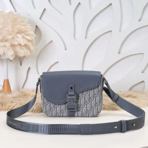 2024FW ショルダーバッグ DIOR ディオール 絶対かわいいおすすめ 商品画像 1
