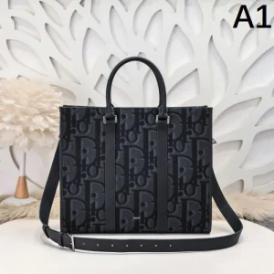 2024FW ショルダーバッグ DIOR ディオール 好感度が高いアイテム 商品画像 1