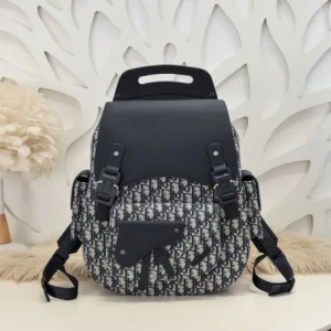 2024FW バックパック DIOR ディオール 今っぽいスタイルに決まる 商品画像 1