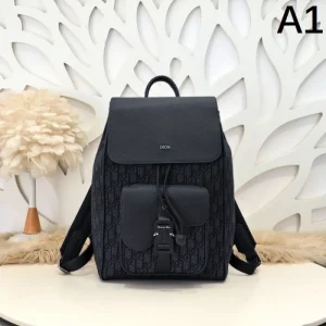 2024FW バックパック DIOR ディオール 存在感ばっちりなアイテム 商品画像 1