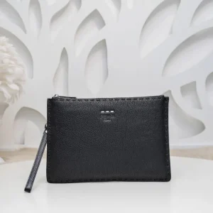 2026 デイリーにおすすめの1品 FENDI フェンデイ クラッチバッグ 商品画像 1