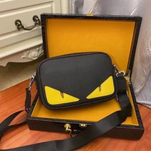 2026 人気爆だんな売れ筋! FENDI フェンデイ ショルダーバッグ 商品画像 1