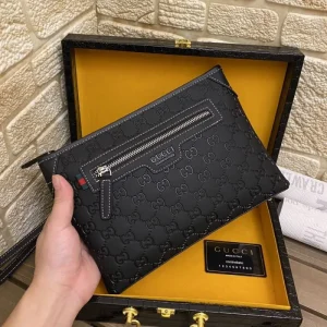 2026 今季爆発的な人気定番商品 GUCCI グッチ クラッチバッグ 商品画像 1