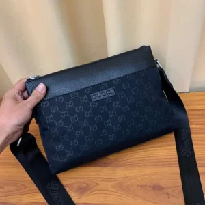 2026 マストアイテム新入荷 GUCCI グッチ ショルダーバッグ 商品画像 1