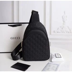 2024FW チェストバッグ GUCCI グッチ 雑誌掲載も多数注目の新作 商品画像 1