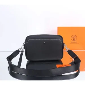 2026 大人の雰囲気たっぷり HERMES エルメス ショルダーバッグ 商品画像 1