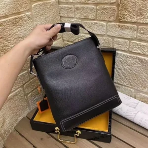 2026 愛用者がとっても多い HERMES エルメス ショルダーバッグ 商品画像 1