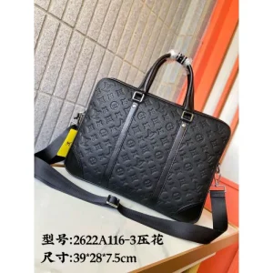 2024FW ブリーフケース LOUIS VUITTON ルイヴィトン 高度なデザイン 商品画像 1