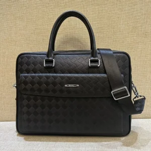 2026 クールな印象に見せる PRADA プラダ ブリーフケース 商品画像 1