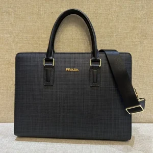 2026 最新で男性にもお勧め PRADA プラダ ブリーフケース 商品画像 1