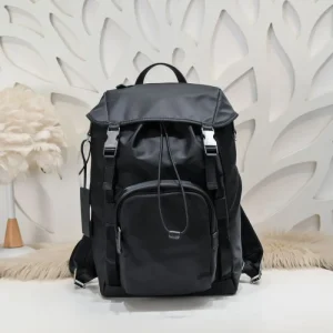 2026 新作セール価格でゲット PRADA プラダ バックパック 商品画像 1