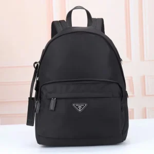 2026 希少！取り扱い店舗限定 PRADA プラダ バックパック 商品画像 1