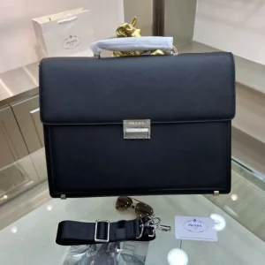 2024FW ブリーフケース PRADA プラダ 大注目国内完売数量限定 商品画像 1