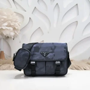 2024FW ショルダーバッグ PRADA プラダ 希少！取り扱い店舗限定 商品画像 1