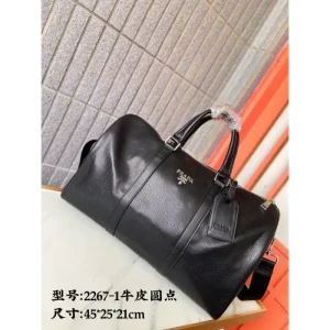 2024FW トラベルバッグ PRADA プラダ 上品なカジュアルコーデに 商品画像 1