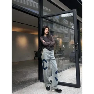 CHANEL シャネル ジーパン 2024FW 目を引くーデザインが特徴的 商品画像 1