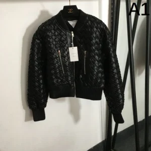 BOTTEGA VENETA ボッテガヴェネタ コート 2024FW 完売必須☆お早めに 商品画像 1