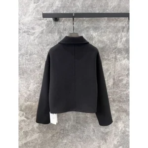 CELINE セリーヌ コート 2024FW 冬季新作に狙うファン殺到 商品画像 1