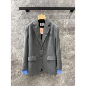 MIU MIU ミュウミュウ コート 2024FW 毎年大人気のアイテム 商品画像 1
