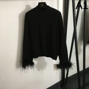 VALENTINO ヴァレンティノ プルオーバーニット 2024FW VIPセールで奇跡 商品画像 1