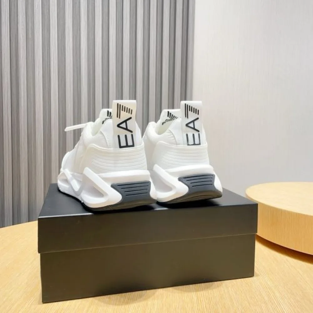 2024FW メンズ用 スニーカー ARMANI アルマーニ 根強い人気定番商品 商品画像 9