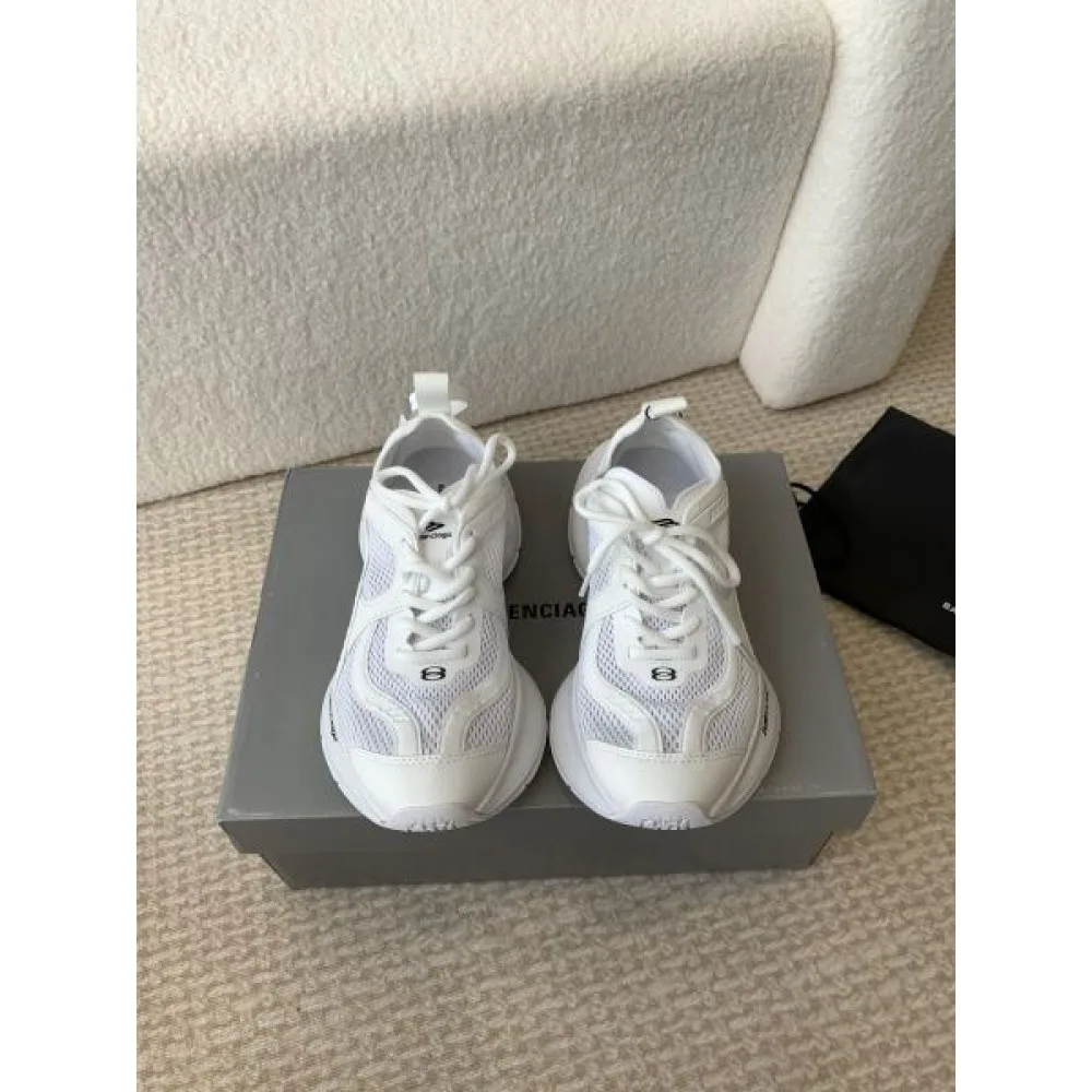 BALENCIAGA バレンシアガ 夏に最強アイテム 2026 メンズ用 スニーカー 商品画像 1