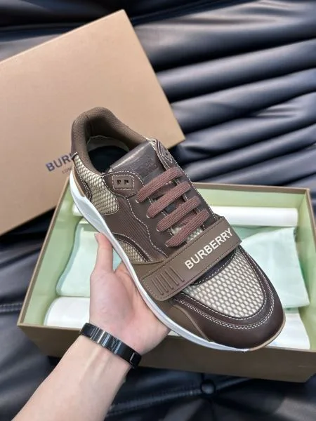 BURBERRY バーバリー 大人の雰囲気たっぷり 2026 メンズ用 スニーカー 商品画像 10