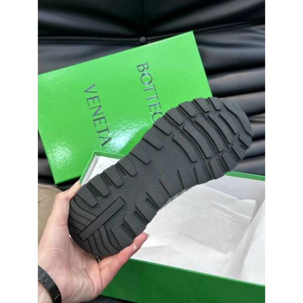 BOTTEGA VENETA ボッテガヴェネタ 今人気の上品 2026 メンズ用 スニーカー 商品画像 9