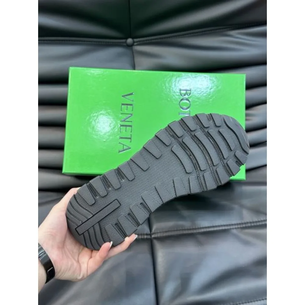 BOTTEGA VENETA ボッテガヴェネタ 話題人気商品 2026 メンズ用 スニーカー 商品画像 9