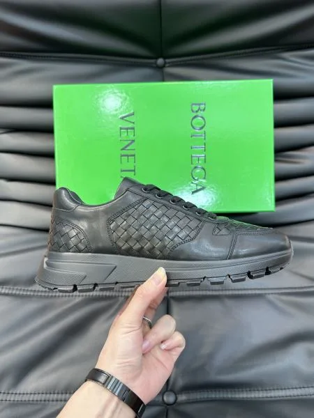 BOTTEGA VENETA ボッテガヴェネタ 期間限定激安 2026 メンズ用 スニーカー 商品画像 10