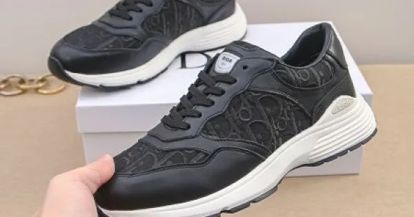 DIOR ディオール 今季は色を使った注目新品 2026 メンズ用 スニーカー 商品画像 11
