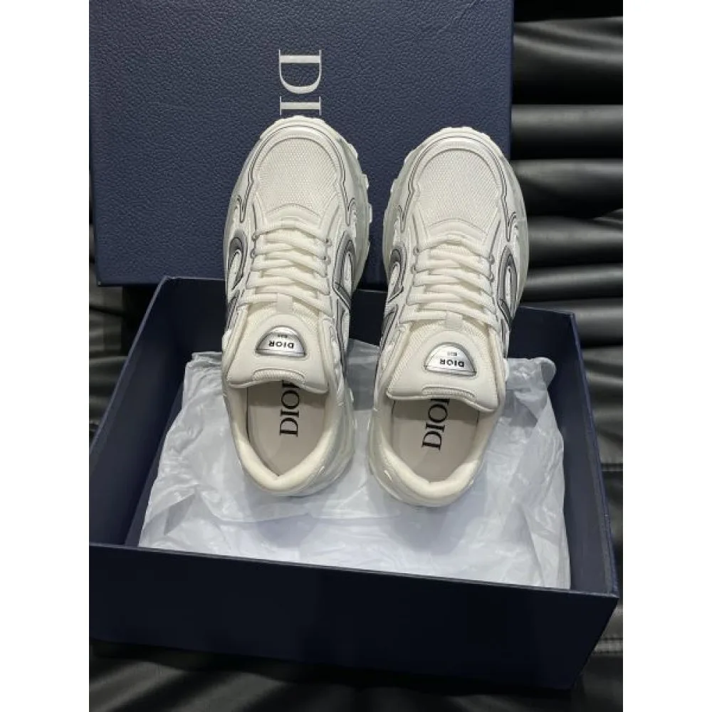 DIOR ディオール 夏に向けて使えるスタイル 2026 メンズ用 スニーカー 商品画像 5