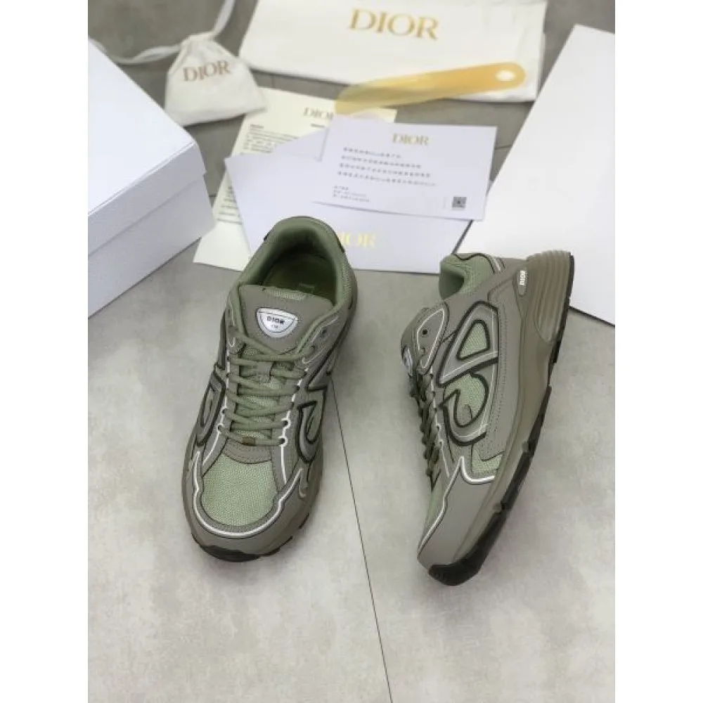 DIOR ディオール 夏のおでかけにもぴったり 2026 メンズ用 スニーカー 商品画像 7