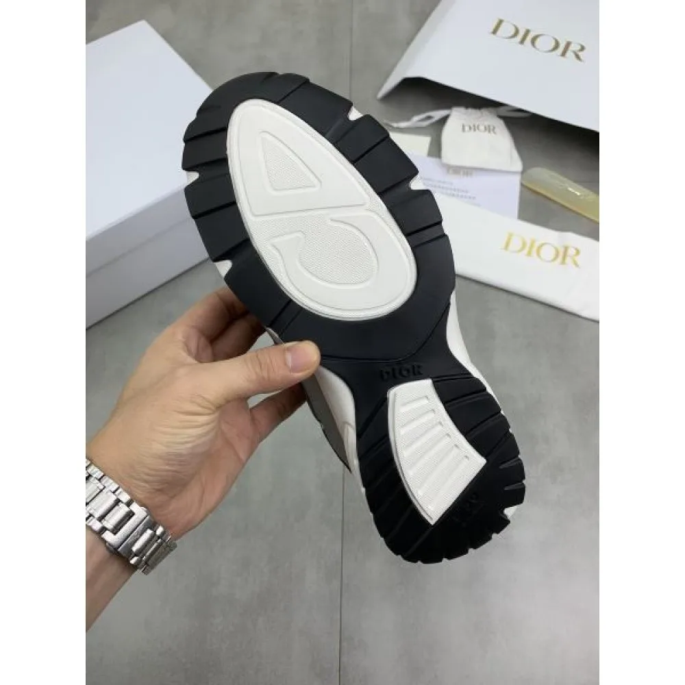 DIOR ディオール 今季ヒット必至の夏季新作 2026 メンズ用 スニーカー 商品画像 8
