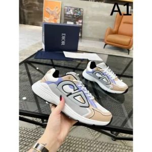 DIOR ディオール この春夏注目のトップス 2026 メンズ用 スニーカー 商品画像 1