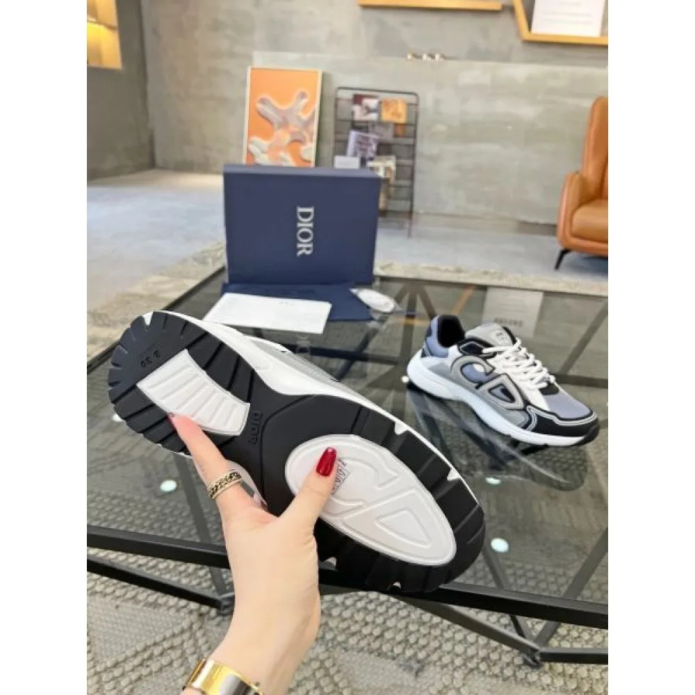 DIOR ディオール この春夏注目のトップス 2026 メンズ用 スニーカー 商品画像 9