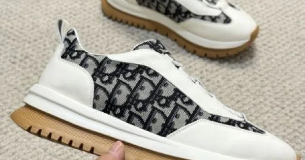 DIOR ディオール 都会的な印象のスタイル 2026 メンズ用 スニーカー 商品画像 11