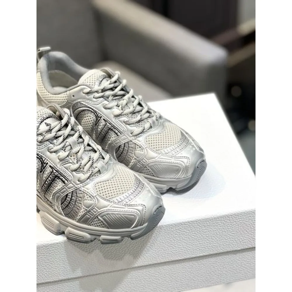 DIOR ディオール 春らしい繊細なアイテム 2026 メンズ用 スニーカー 商品画像 8