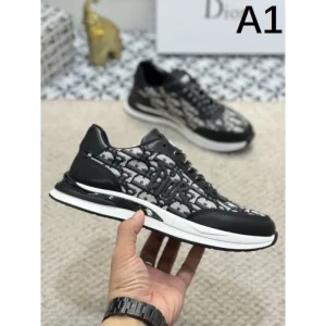 DIOR ディオール 夏に欠かせないアイテム 2026 メンズ用 スニーカー 商品画像 1