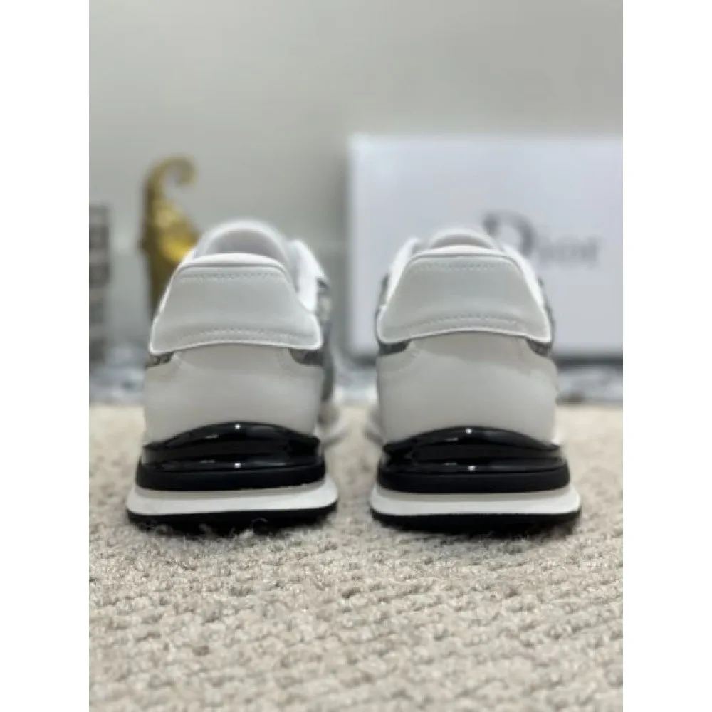 DIOR ディオール 夏に欠かせないアイテム 2026 メンズ用 スニーカー 商品画像 8