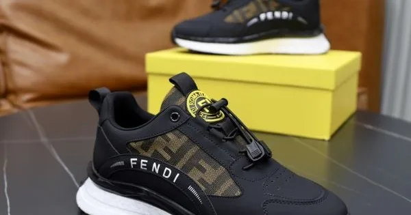 2024FW メンズ用 スニーカー FENDI フェンデイ 高感度なセレブたち愛用 商品画像 11