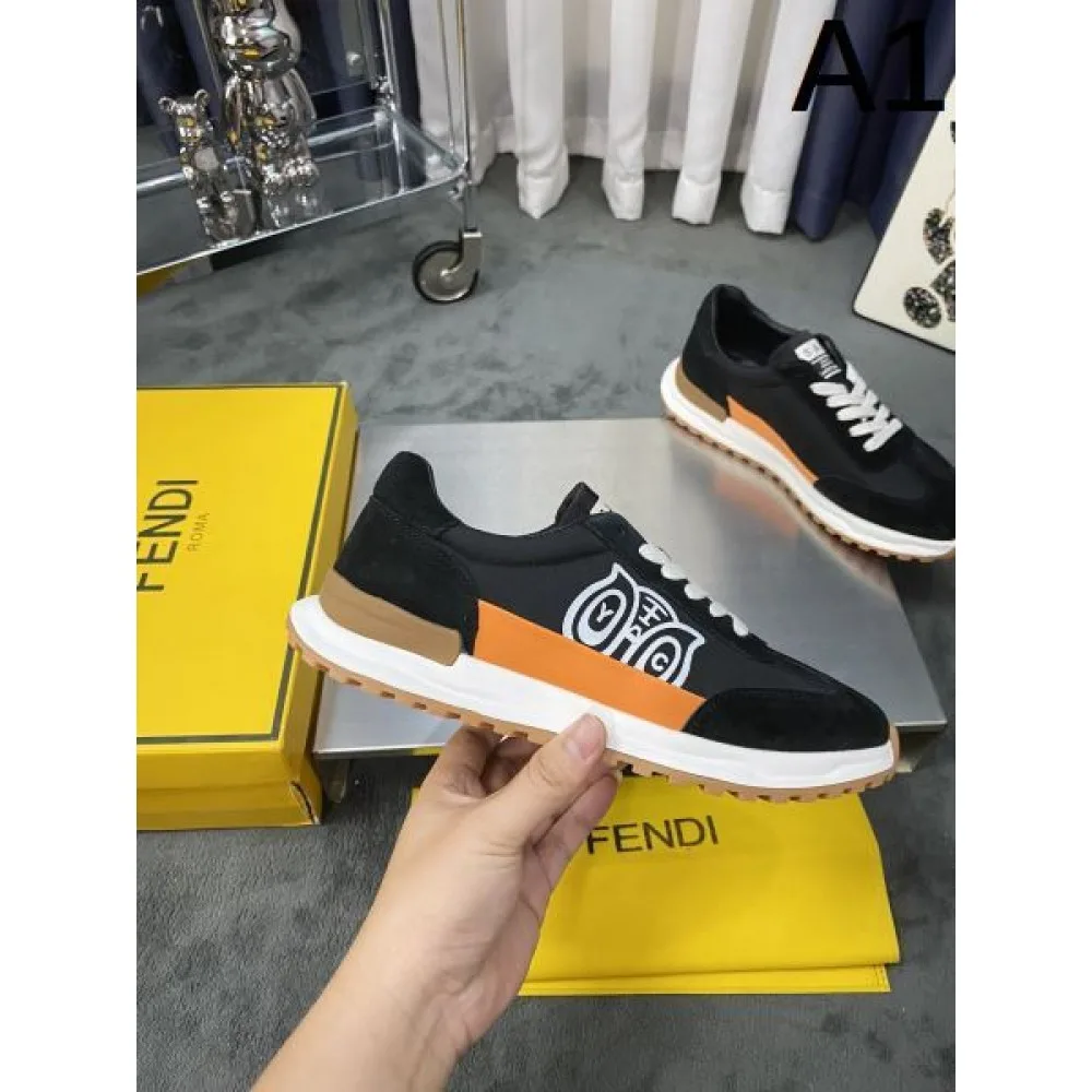 2024FW メンズ用 スニーカー FENDI フェンデイ 抜群なブランドプリント 商品画像 1