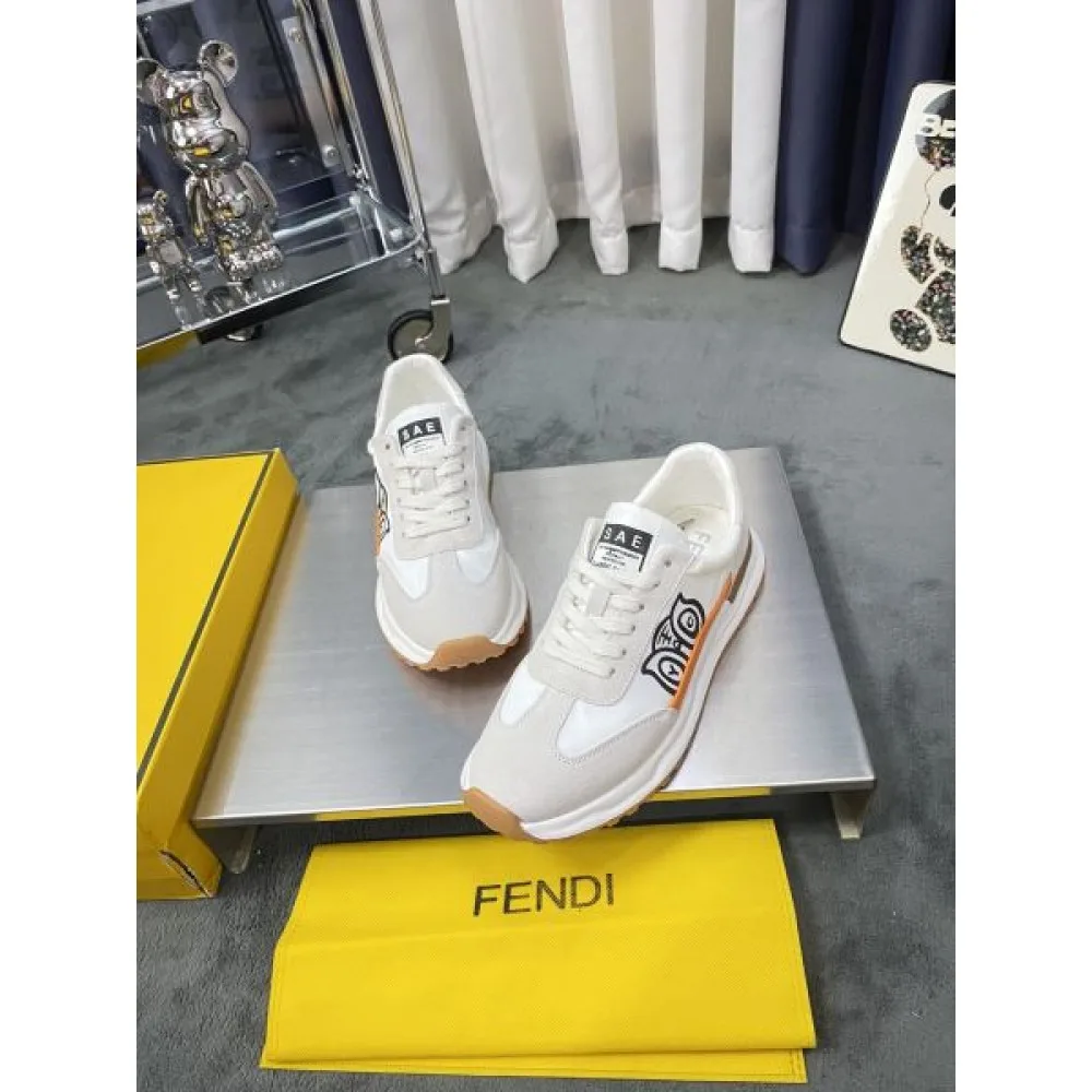 2024FW メンズ用 スニーカー FENDI フェンデイ 抜群なブランドプリント 商品画像 3
