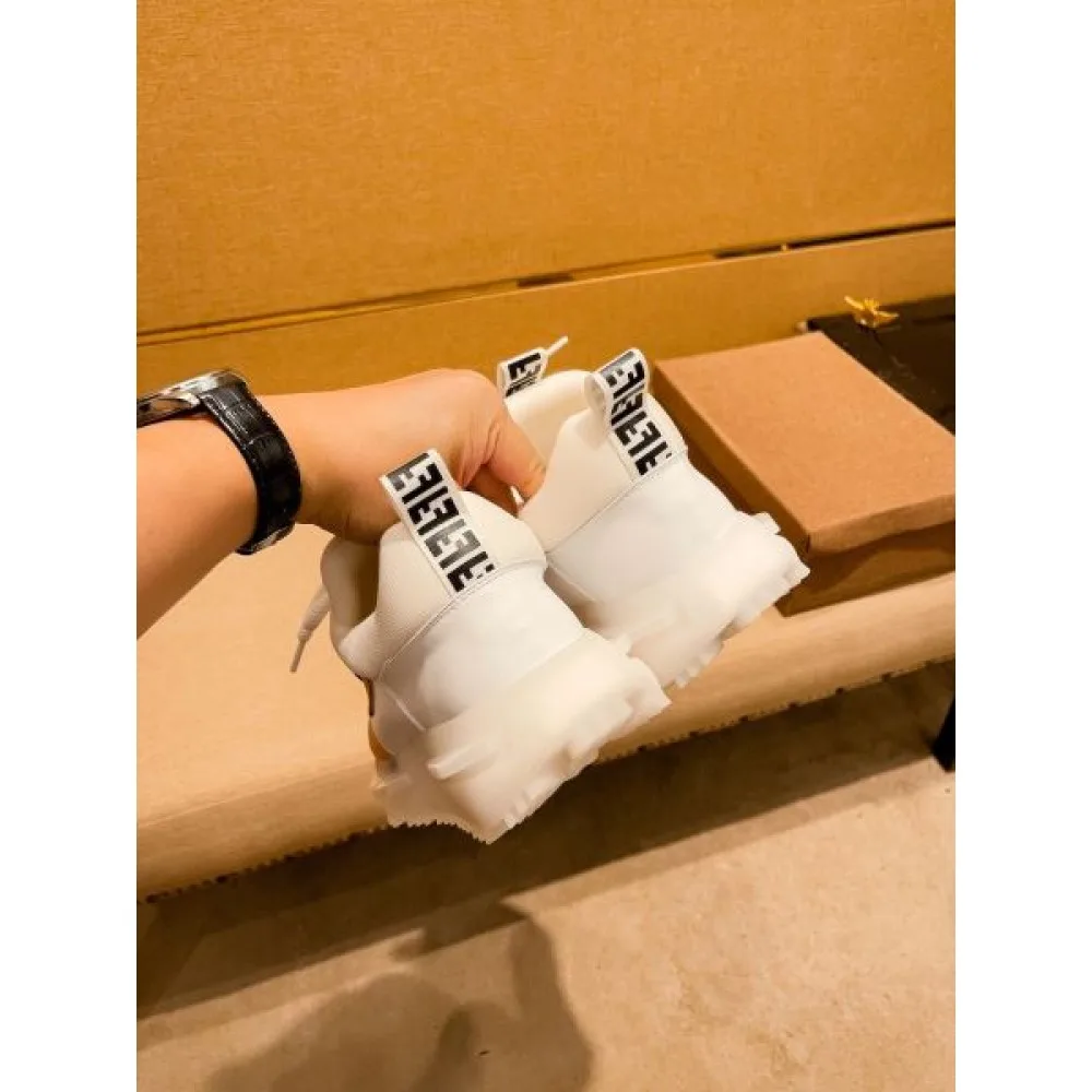2024FW メンズ用 スニーカー FENDI フェンデイ 最新ブランド新品が熱い 商品画像 9