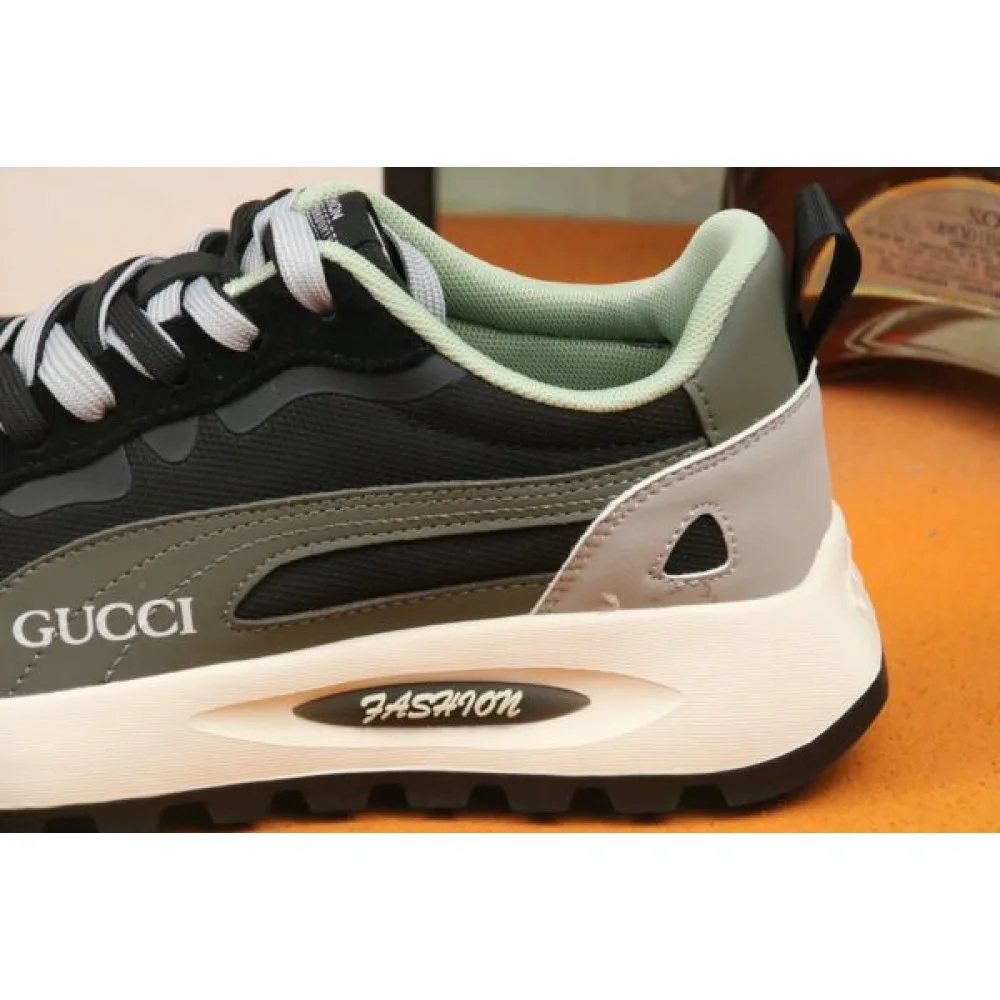GUCCI グッチ 国内完売の入手困難アイテム 2026 メンズ用 スニーカー 商品画像 8