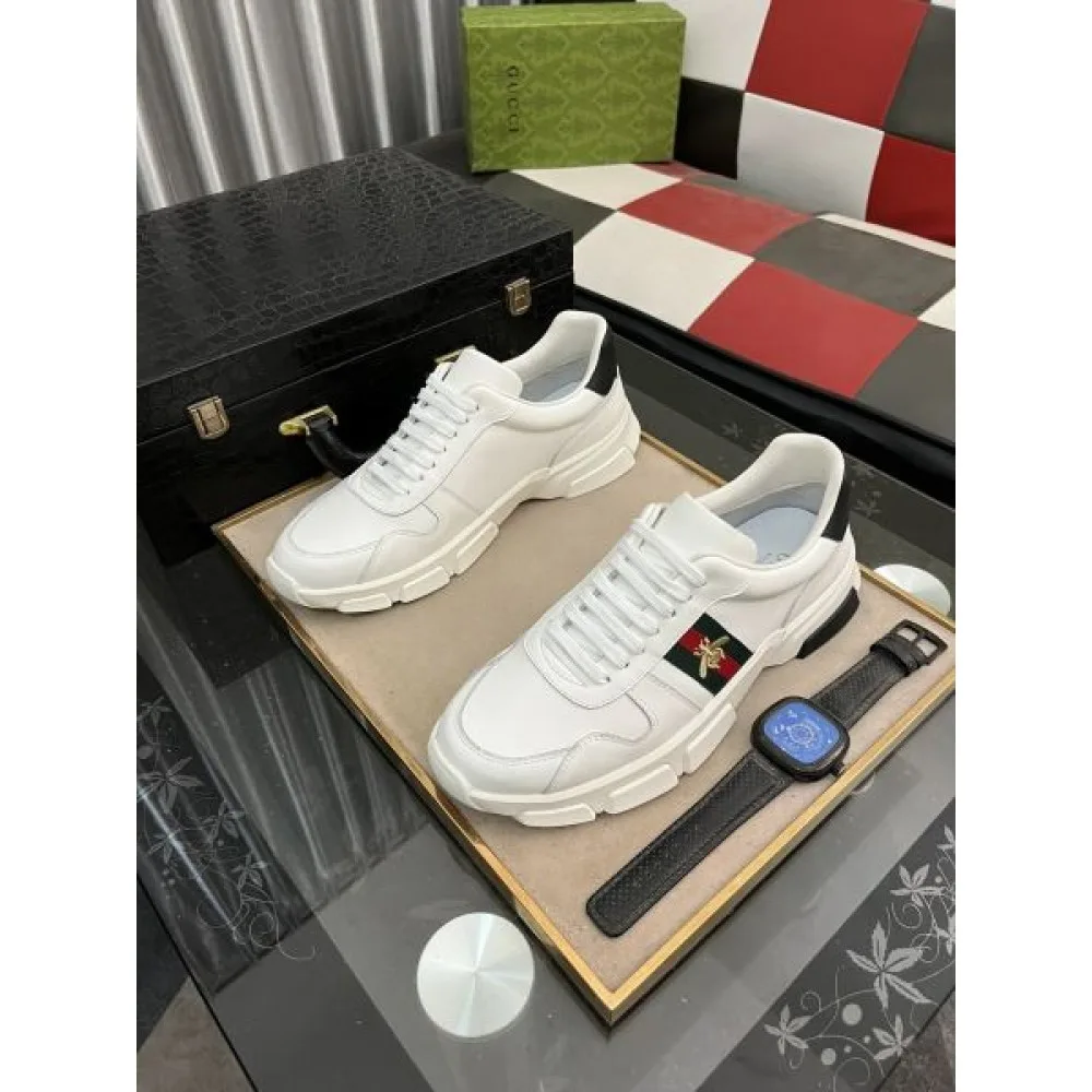 GUCCI グッチ シーズンの流行にチェック 2026 メンズ用 スニーカー 商品画像 4