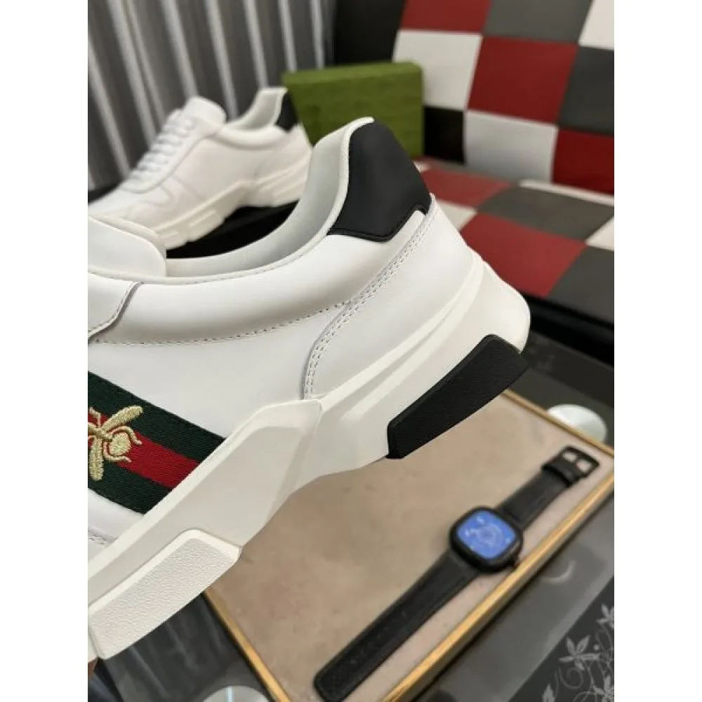 GUCCI グッチ シーズンの流行にチェック 2026 メンズ用 スニーカー 商品画像 7